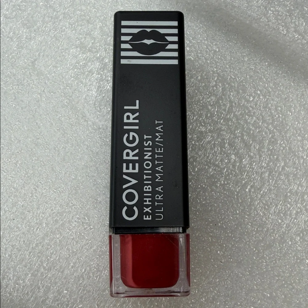 COVERGIRL Exhibitionist Ultra Matte Lipstick - 600 Stay with Me